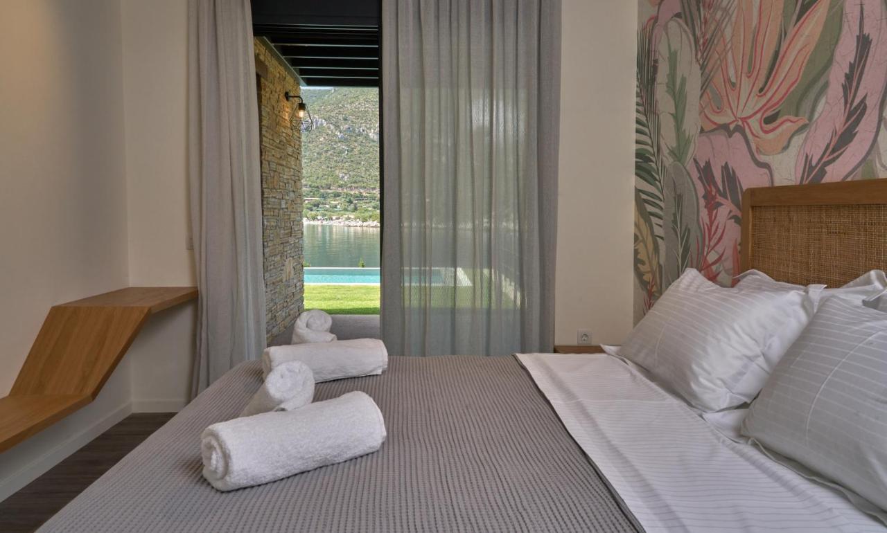 Into The Blue Suites Arkadiko Chorio Esterno foto