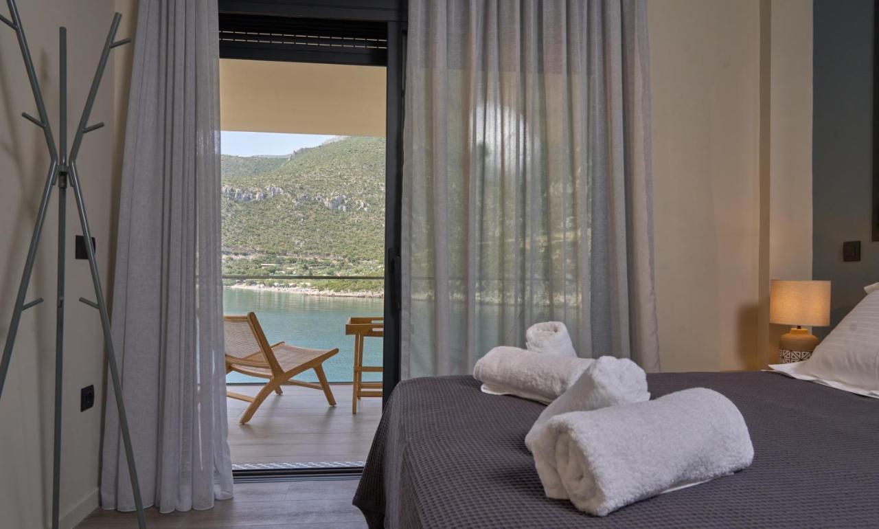 Into The Blue Suites Arkadiko Chorio Esterno foto